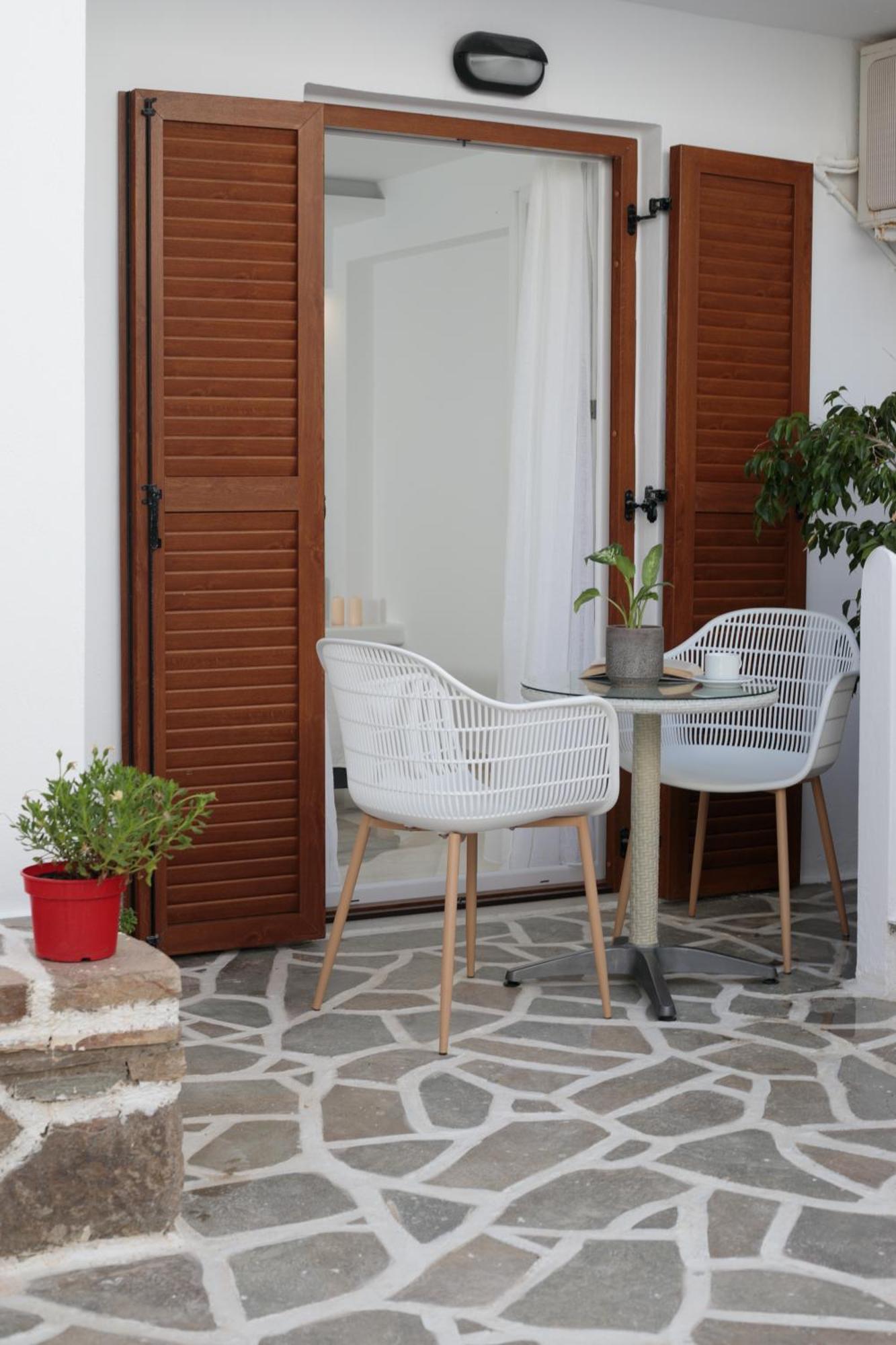 Margo Studios Naxos City Экстерьер фото